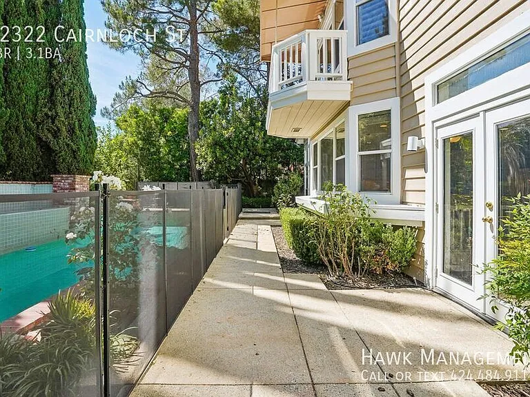 22322 Cairnloch St — Photo 61