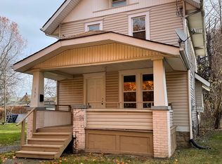 353 Black St, Akron, OH 44306