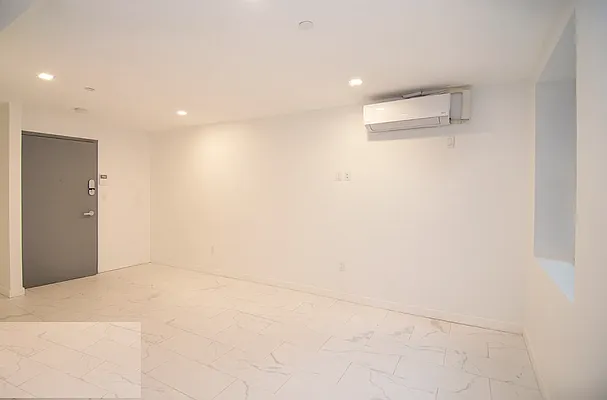 Rented by REAL New York | media 4