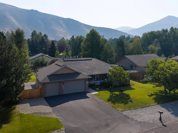 261 Melrose St, Bellevue, ID 83313