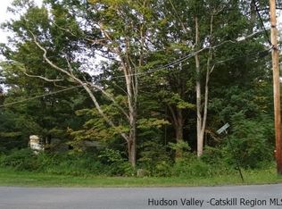 6 Cedarwood Ln, Ulster, NY 12477