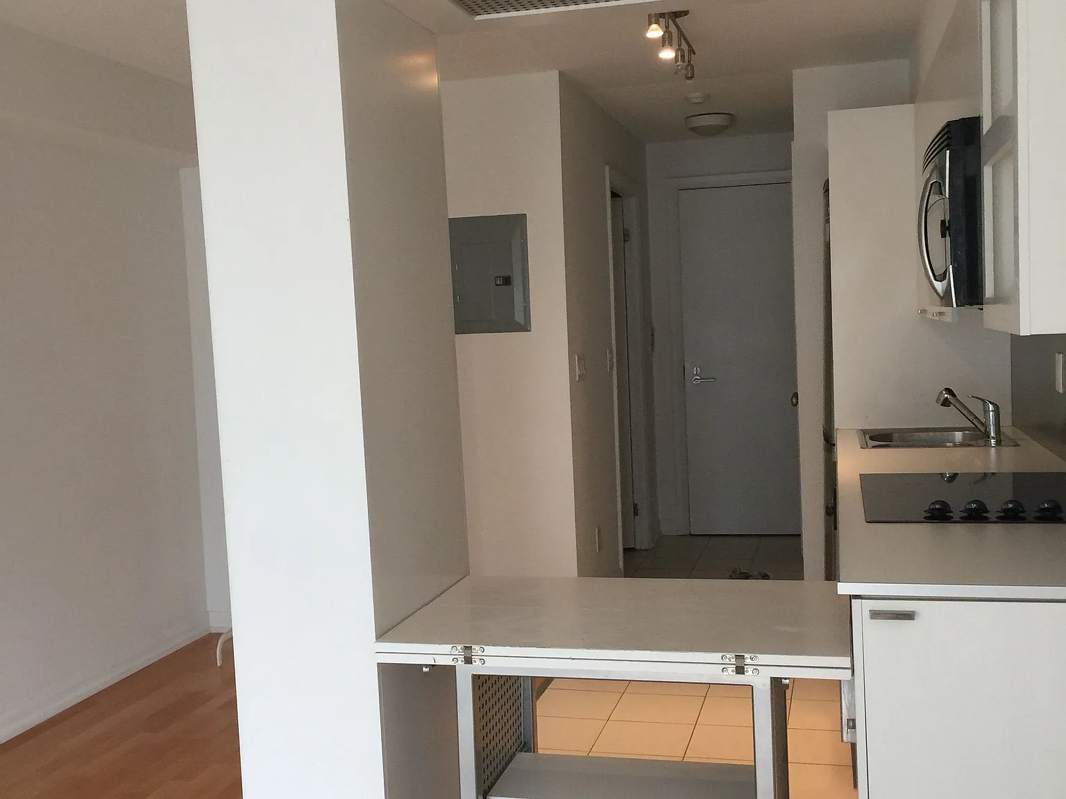 Studio, $1,950 — Photo 3
