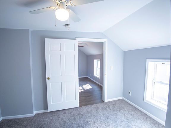 3rd image of 848 Broadway Ave NW APT 4