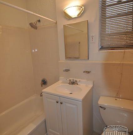 4th image of 52-14 39th Ave #2C