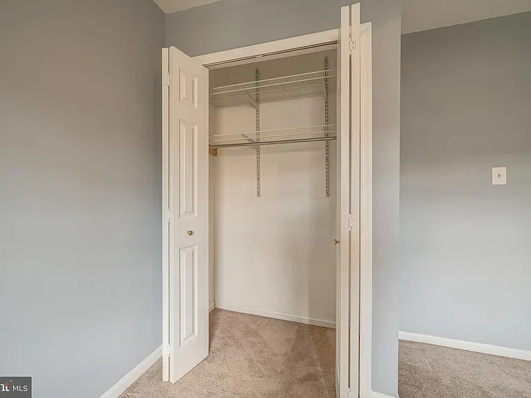 8593 Burlington Ct — Photo 25