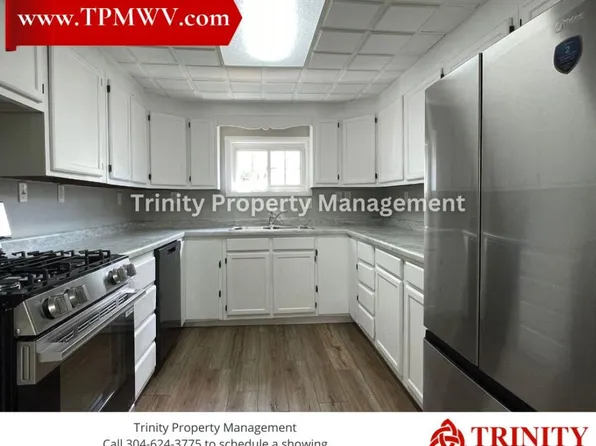27 Hathaway Dr, Bridgeport, WV 26330