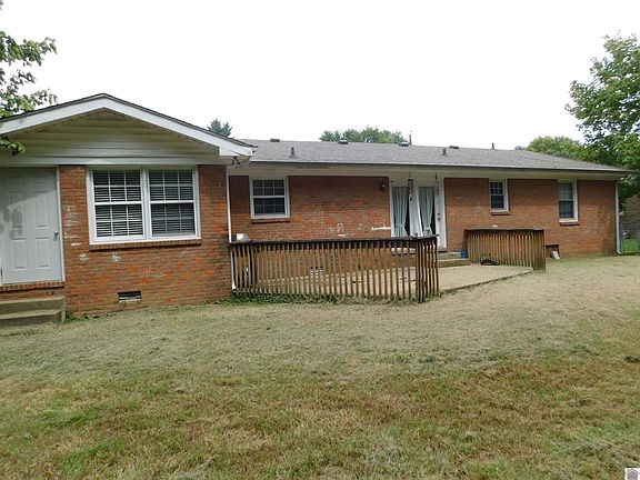 2nd image of 208 Donna Dr