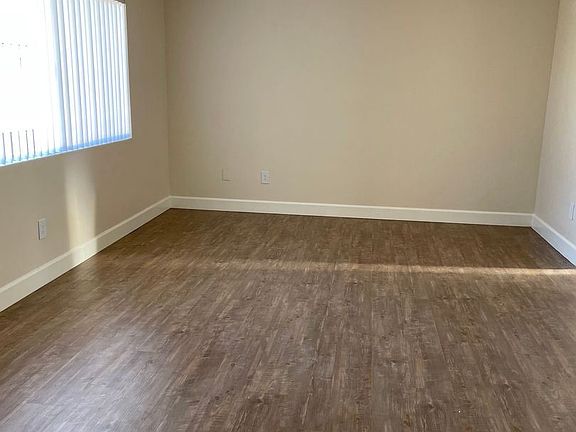 2nd image of 1776 W Sumac Ln APT 10