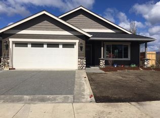 2200 Esther Ln, Grants Pass, OR 97527