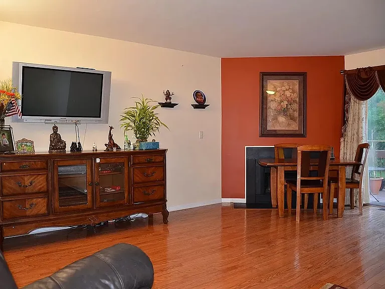 11 Jill Ct — Photo 6