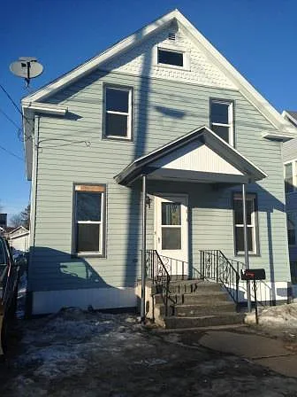 1016 Harney Ave — Photo 1
