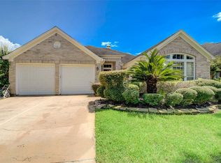 3918 Summerfield Dr, Pearland, TX 77584
