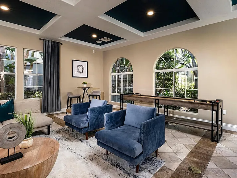 Campana Crown Valley Apartments — Photo 10