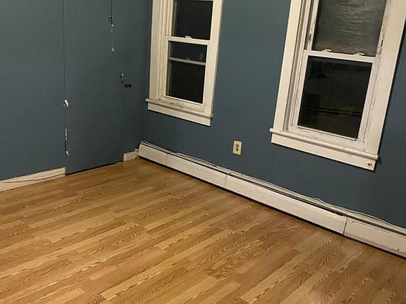 4th image of 317 Getty Ave Floor 3