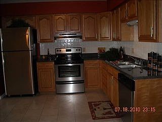 3rd image of 10801 N Wheeling Ave