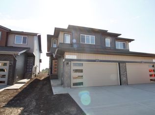 2915 65th St SW, Edmonton, AB T6X0B5