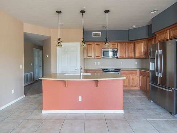4th image of 2110 W Tallgrass Trl
