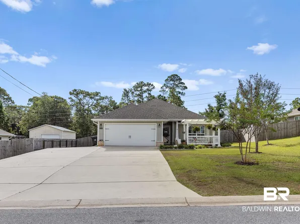 3142 Pinewood Cir, Lillian, AL 36549