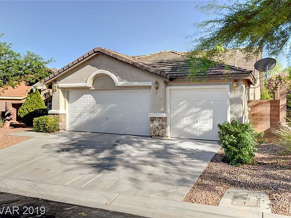 3rd image of 10305 Crystal Arch Ave