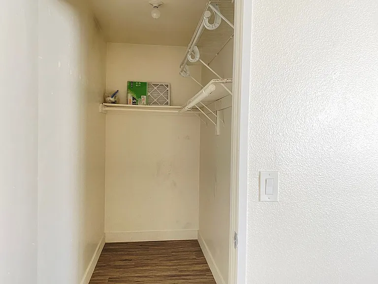 2500 Abbot Kinney Blvd — Photo 17