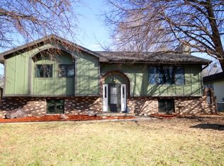 3817 Melanie Cir, Urbandale, IA 50322
