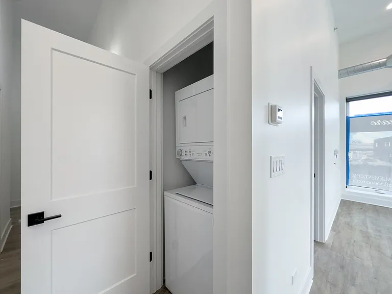 4731 N Western Ave #302 — Photo 18
