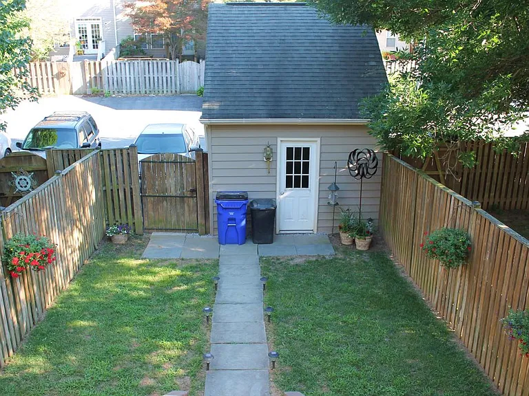 Single Car Garage