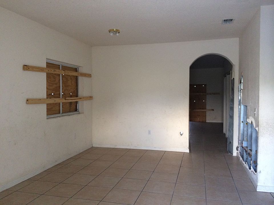 2nd image of 10370 SW 180th St