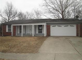 1974 Arrowpoint Dr, Saint Louis, MO