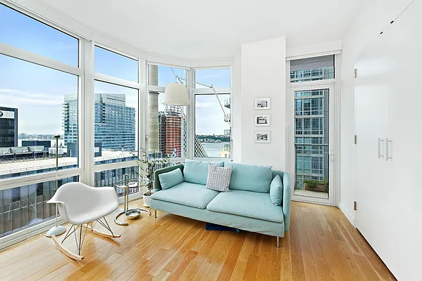 Sold by Keller Williams NYC | media 4