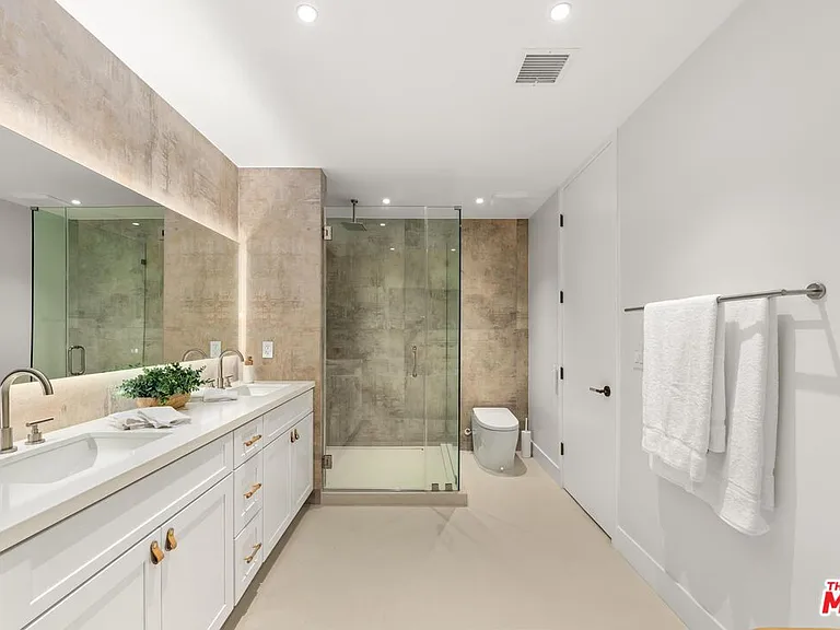 100 S La Jolla Ave — Photo 26