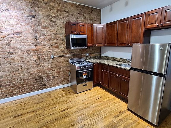 3rd image of 291 Himrod St APT 2L