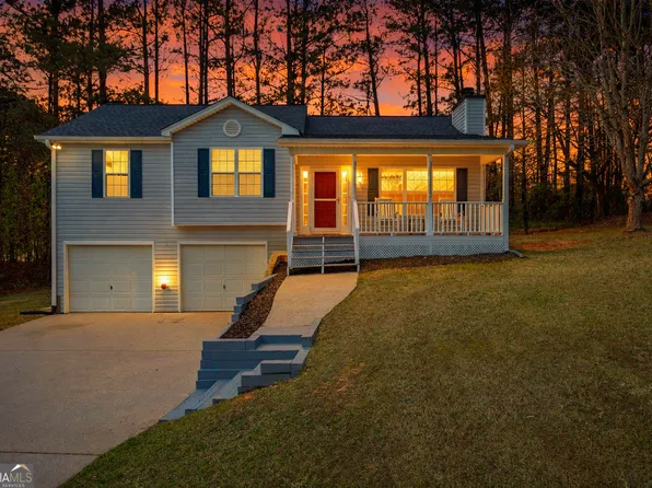 135 Lenox Ct, Hiram, GA 30141