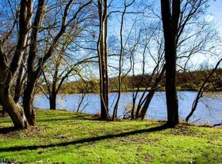 3927 Firehouse Rd, Buckingham, VA 23921