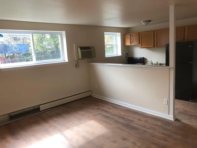 3925 James St #B2 — Photo 6