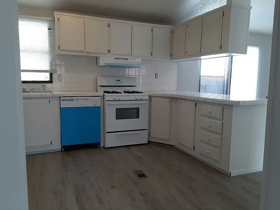 5th image of 825 N Lamb Blvd #165