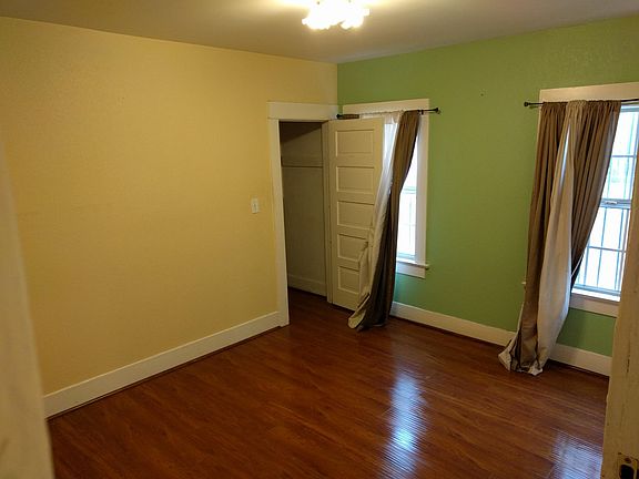 4th image of 3906 Walton Ave