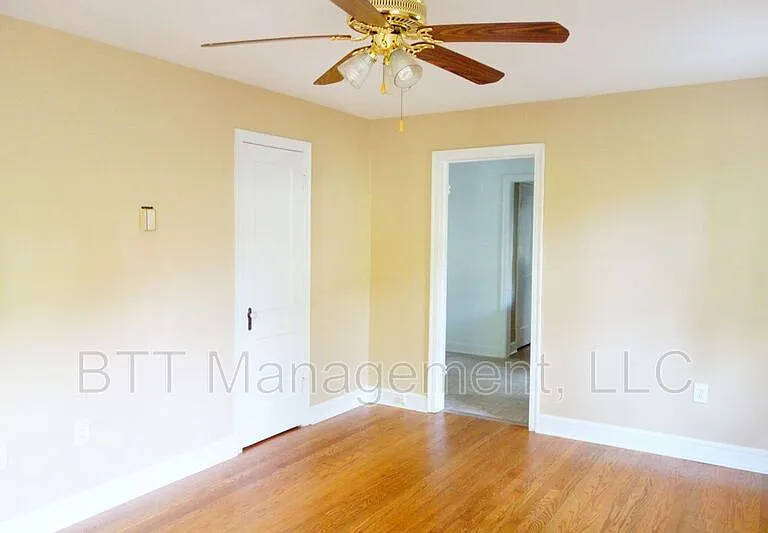 8206 Greenwood Ave #5 — Photo 40