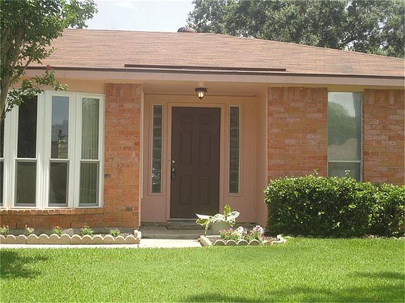 3rd image of 16615 Forest Bend Ave