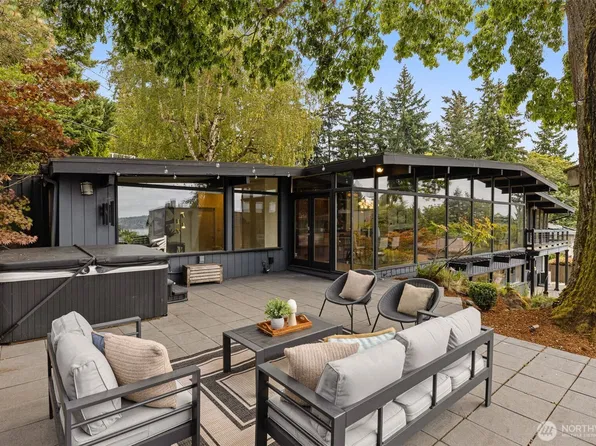 3515 72nd Avenue SE, Mercer Island, WA 98040