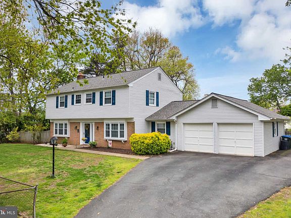 2nd image of 13009 Maepine Ct