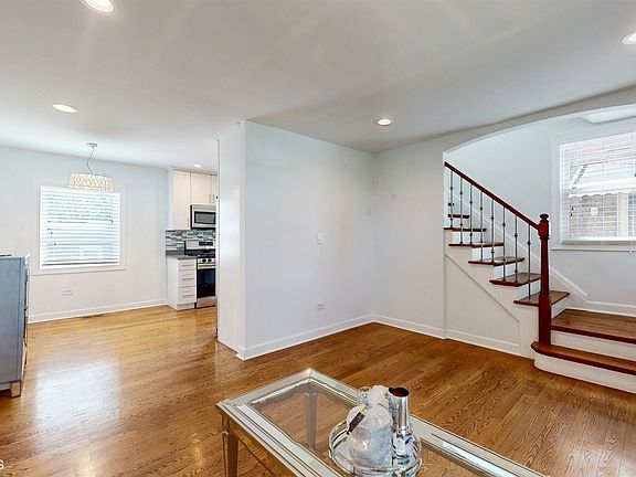5th image of 1747 N 21st Ave