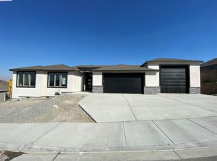 7184 Napoli St, West Richland, WA