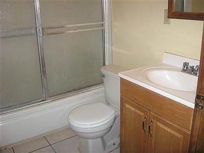 4th image of 268 Redondo Ave
