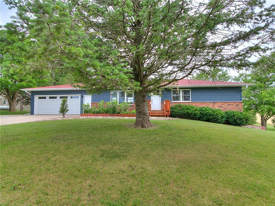 1st image of 3525 NE 166th Ave