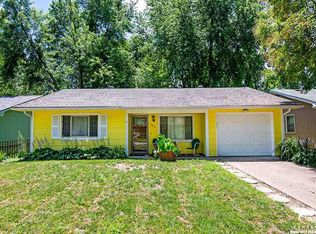 328 Lyon St, Lawrence, KS 66044