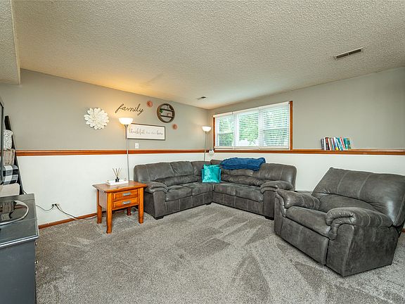2nd image of 4529 51st St