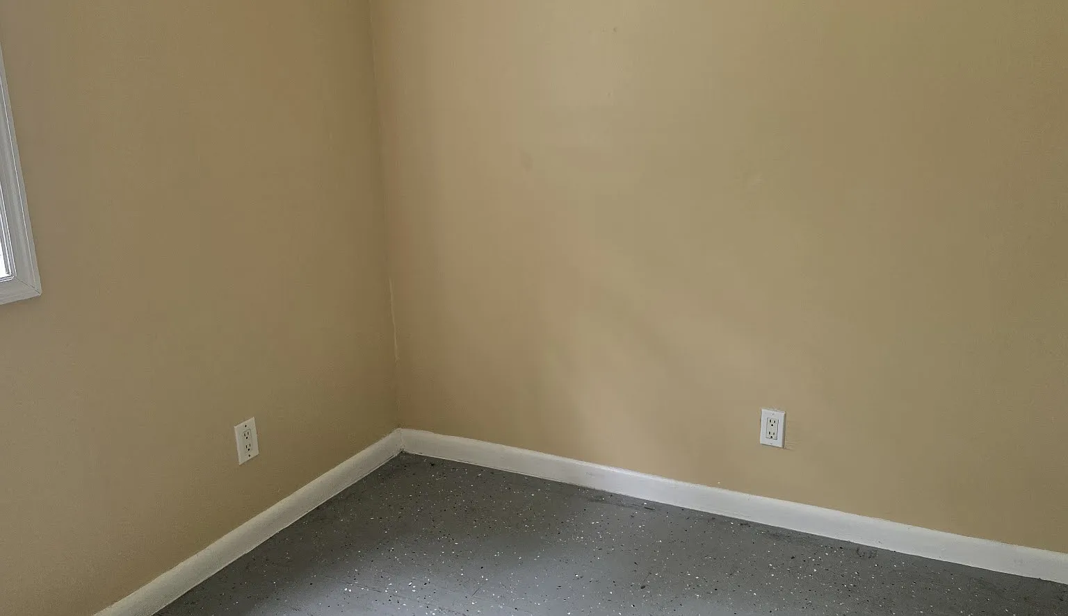 2 bed, $950 — Photo 2