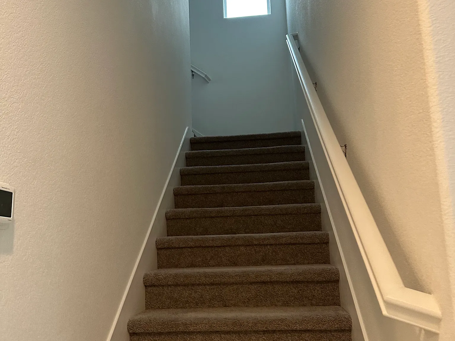 4 bed, 2205 sqft, $3,090 — Photo 4