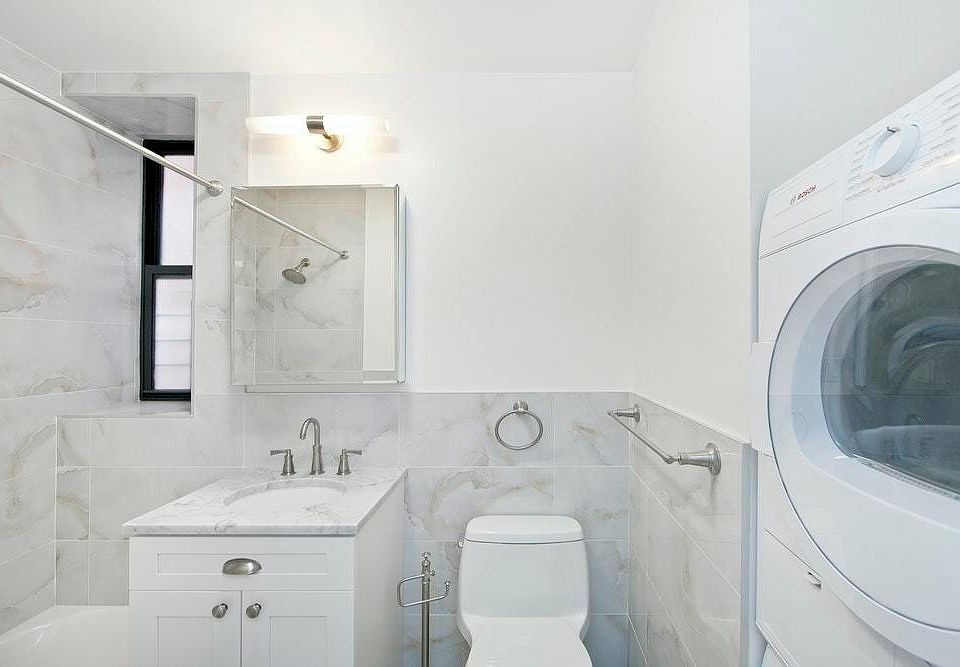 2nd image of 260 W 122nd St APT 3A